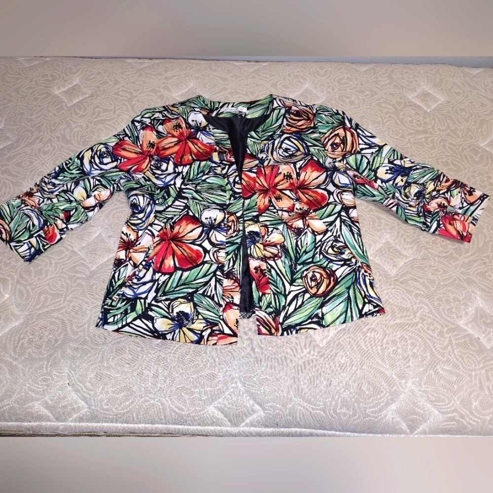 A Coldwater Creek floral Blazer in a size 14. Tropical, fun, whimsical blazer